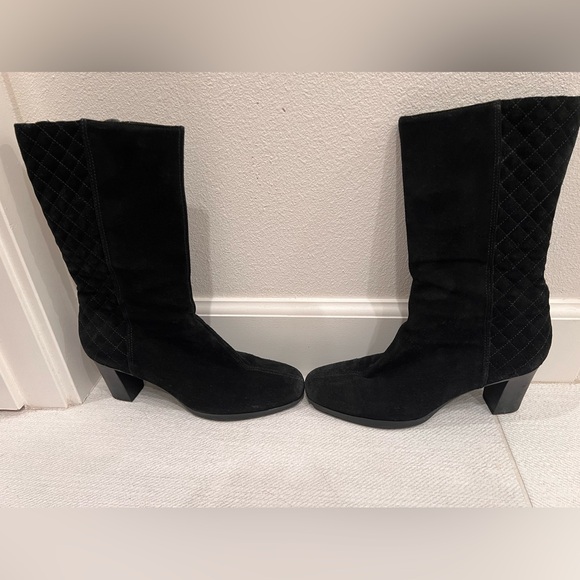 Aquatalia by Marvin K, Black Quilted Suede Mid-Calf 
Boot, Size 7.5 - Picture 15 of 16